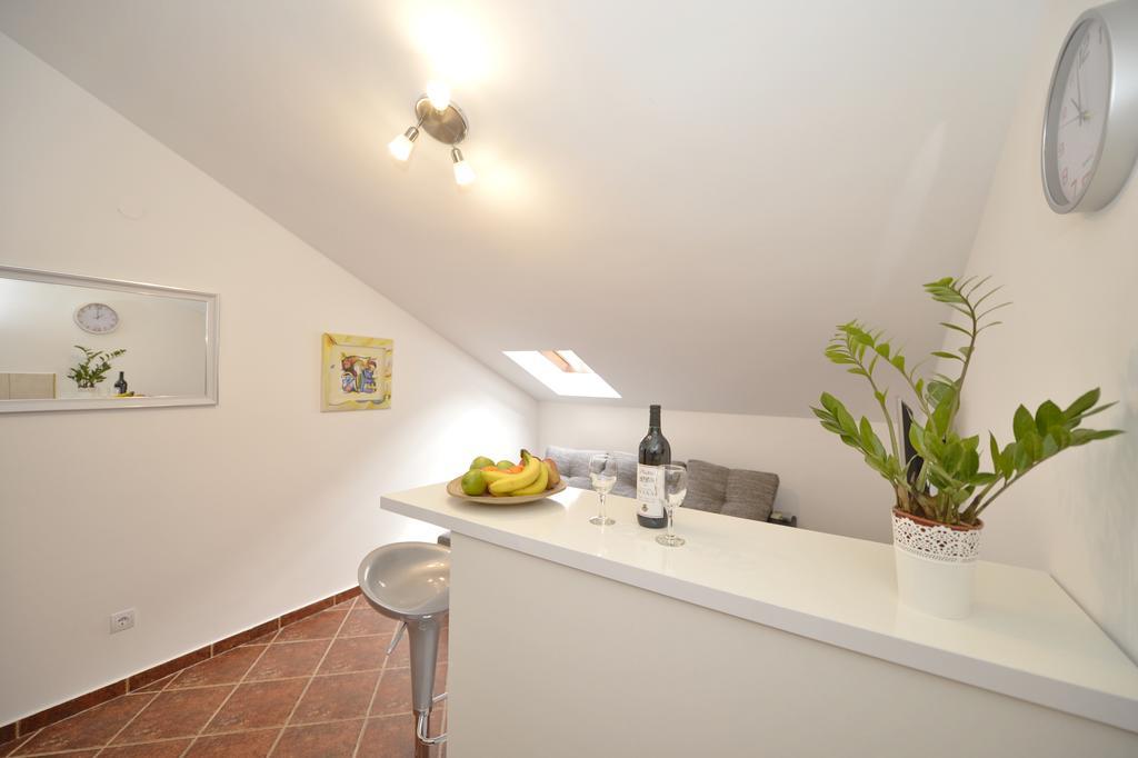 Apartment Damjan Котор Екстериор снимка